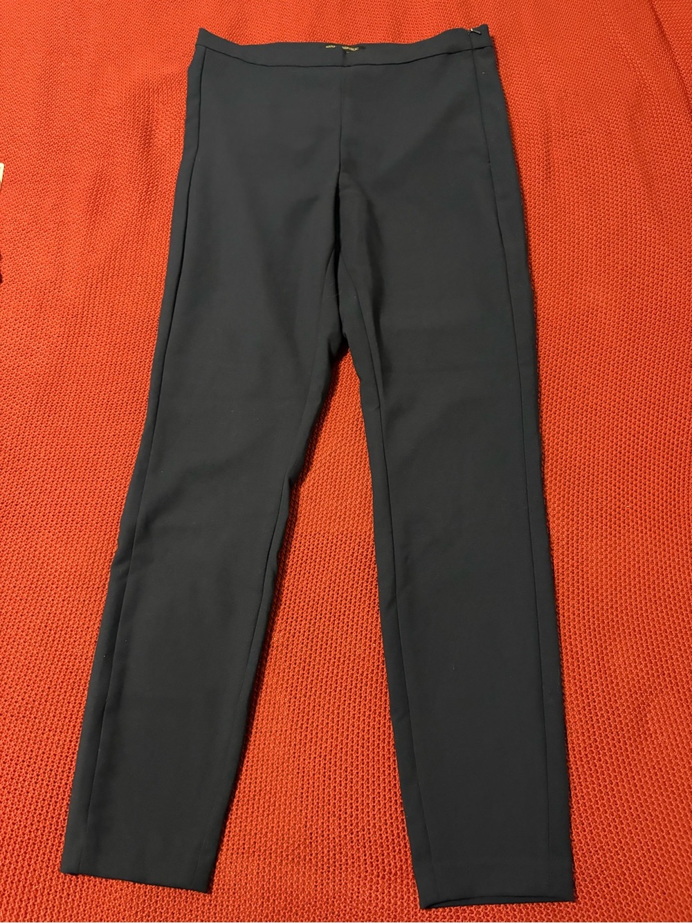 Banana Republic Women’s Dark Navy Devon Legging Pant